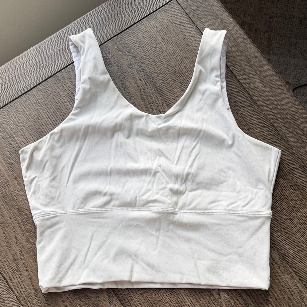 NVGTN Ivory V-Neck Sports Bra